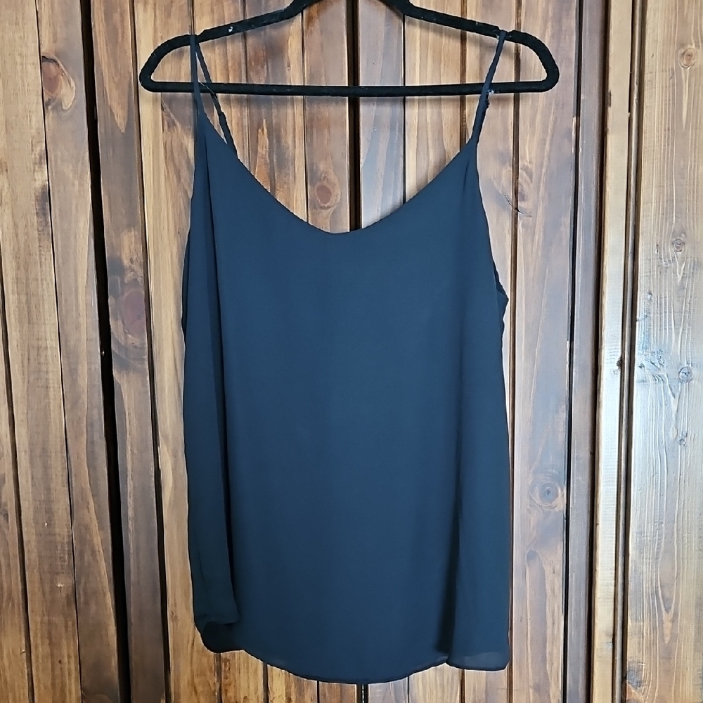 Black Sleeveless Backless Camisole Top